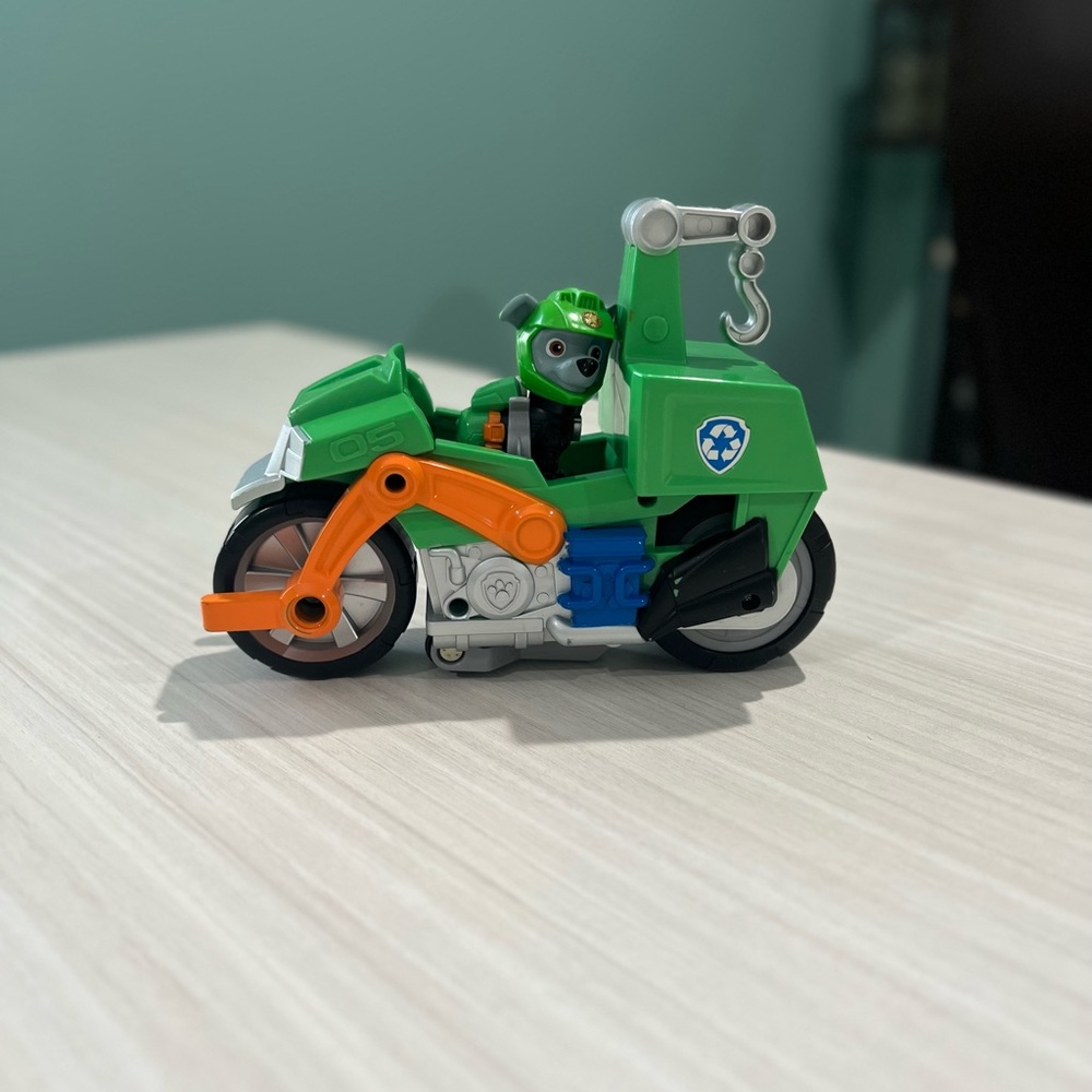 Paw patrol Rocky’s motorcycle